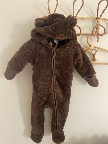 Combinaison avec oreilles neuve