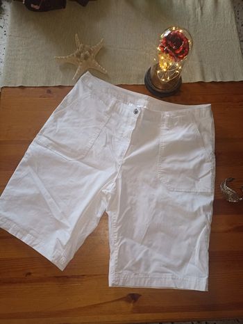 Short blanc