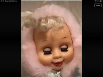 Rare peluche poupée lapin