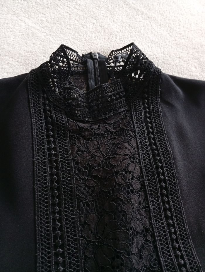 Blouse noire avec dentelle. Zara 34 - photo numéro 10