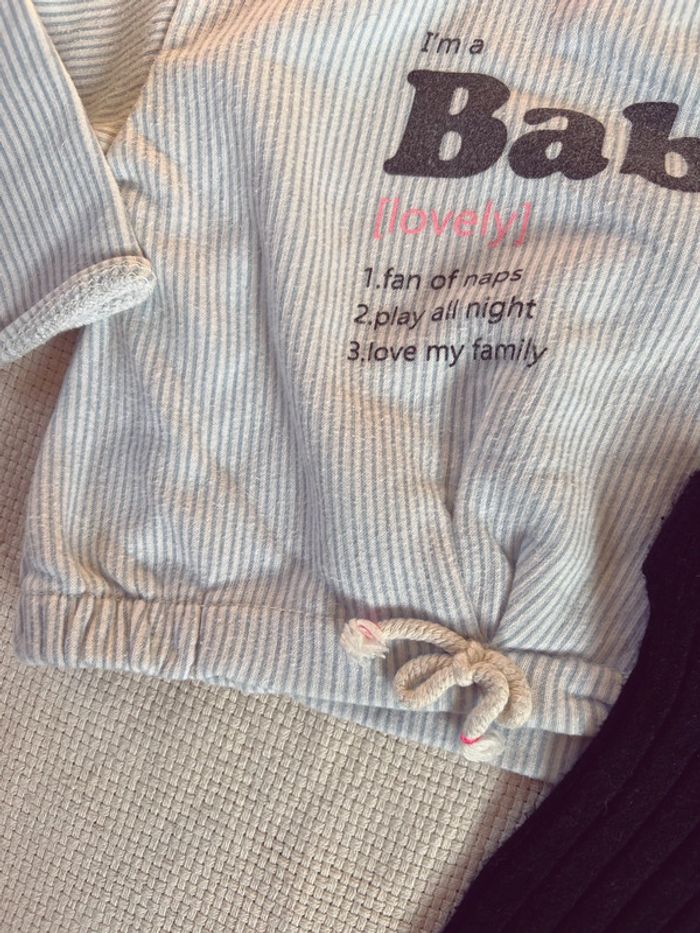 Ensemble sweat-shirt Zara et legging Kiabi - photo numéro 3