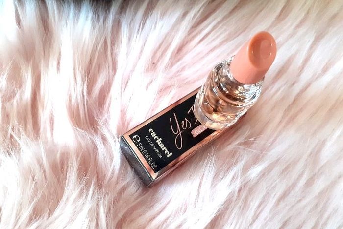 Miniature de parfum yes I am Glorious Cacharel - photo numéro 2