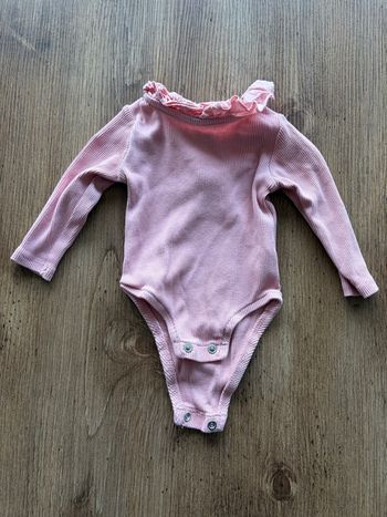 Body Bodie  manche longue rose kiabi  3 Mois 62 cm 6 Kg Coton