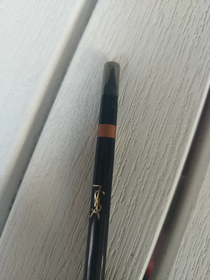 Crayon contour à lèvres Yves Saint Laurent couleur or n°27 - photo numéro 3