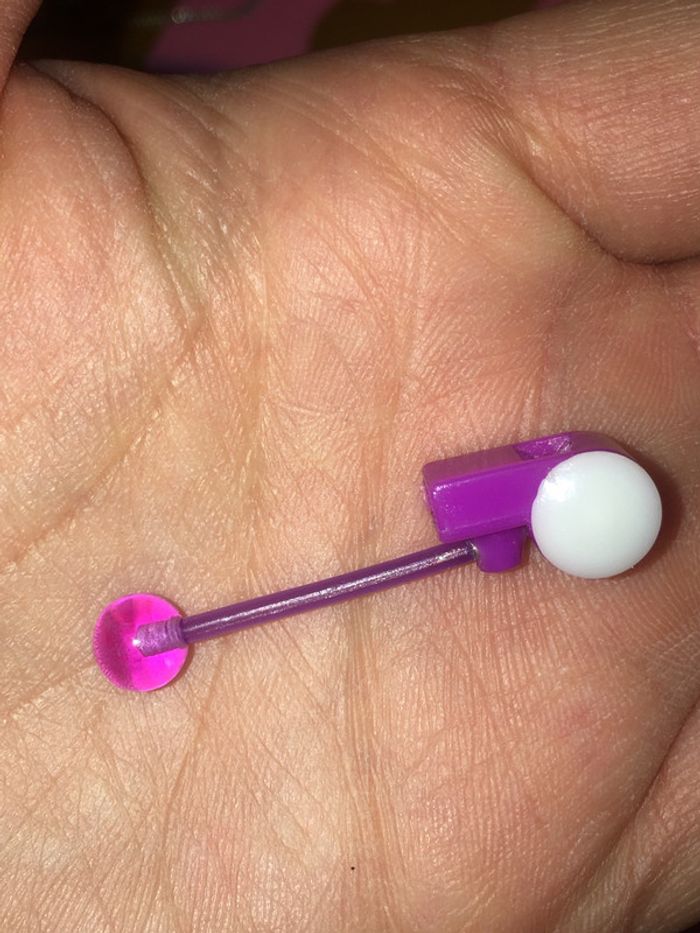 Piercing langue 👅 - photo numéro 2