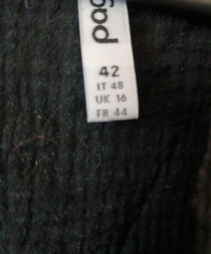 Robe noir - photo numéro 3