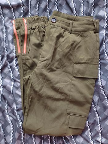 Pantalon vert kaki