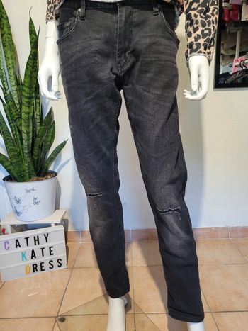 Jeans noir effet troué