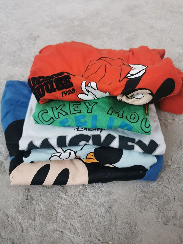 Lot vêtement 3-4 ans Mickey