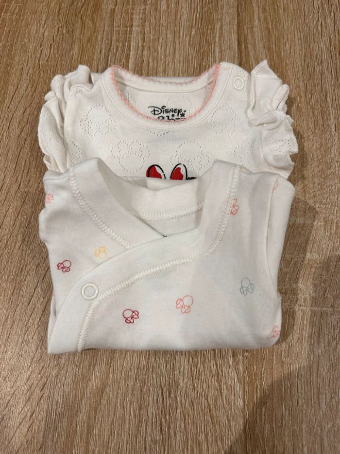 Lot de trois Bodys manches courtes Disney, taille naissance