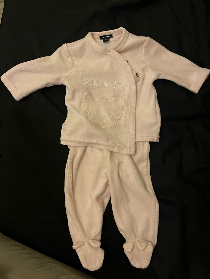 Pyjamas 1 mois - photo numéro 2