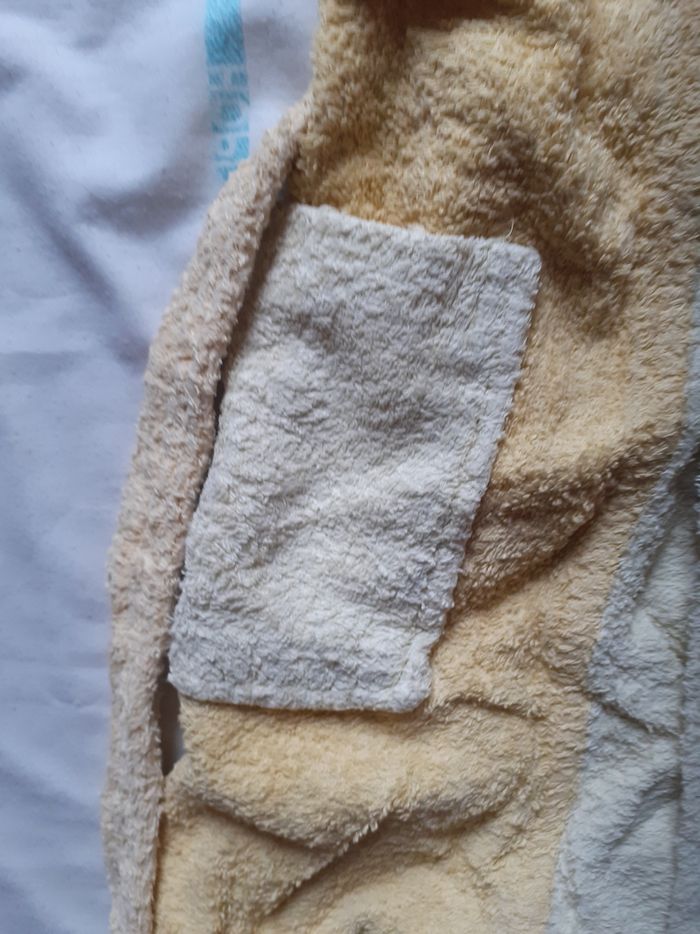 Peignoir jaune, blanc et orange motif girafe - photo numéro 4