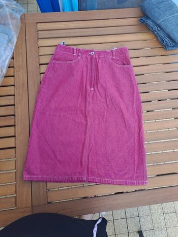 Jupe en jeans rouge/framboise taille 38
