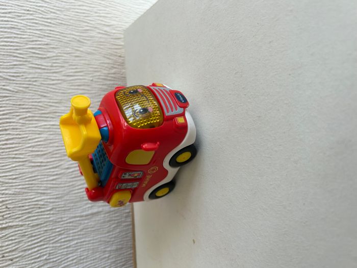 tut tut bolide mahé camion de pompier - photo numéro 2