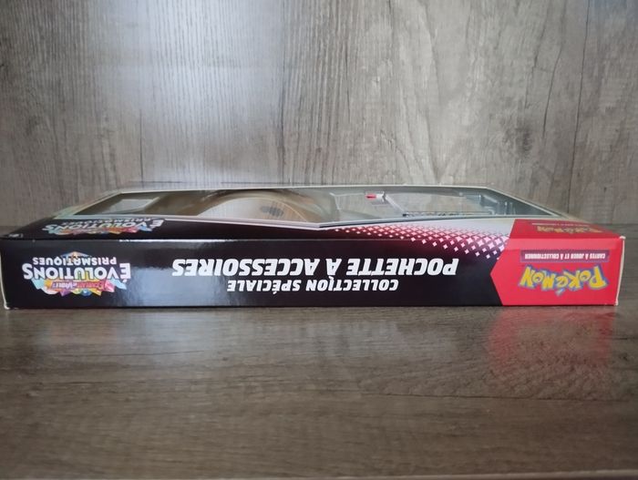 Pokémon coffret collection spéciale pochette à accessoires évolutions prismatiques - photo numéro 5