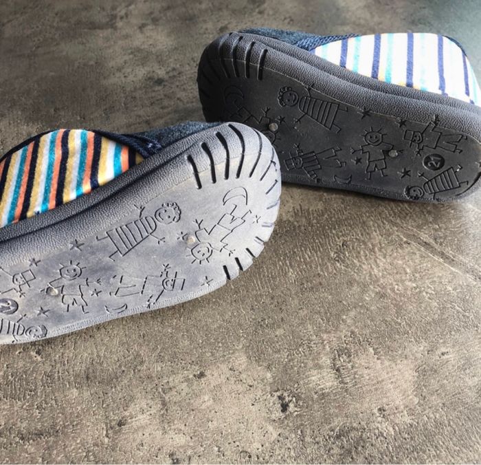 Chaussons « Charlie & friends » 21 - photo numéro 5