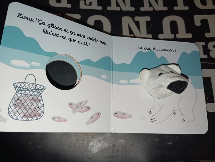 Livre marionnette L'ours Flocon TBE - photo numéro 3