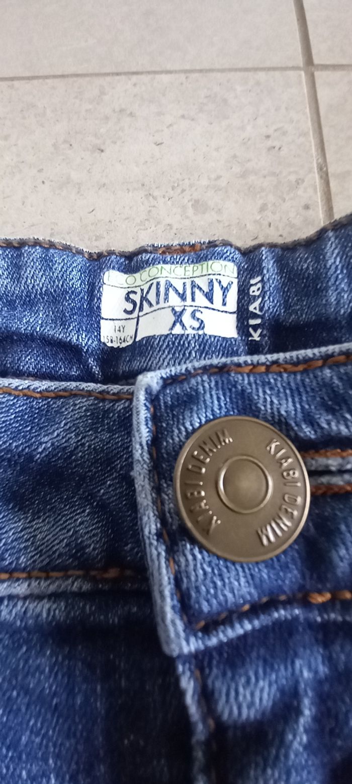 Jean/Pantalon skinny bleu  XS/14 ans Kiabi - photo numéro 2