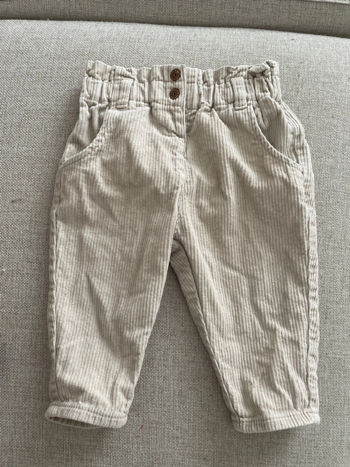 Pantalon côtelé velours beige 9 mois
