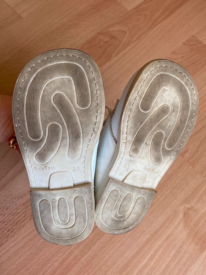 Jolie paire de bottines en cuir blanc T. 23 fille - photo numéro 10