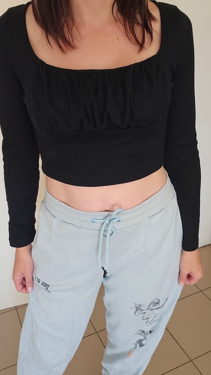Jogging bershka taille xs - photo numéro 4