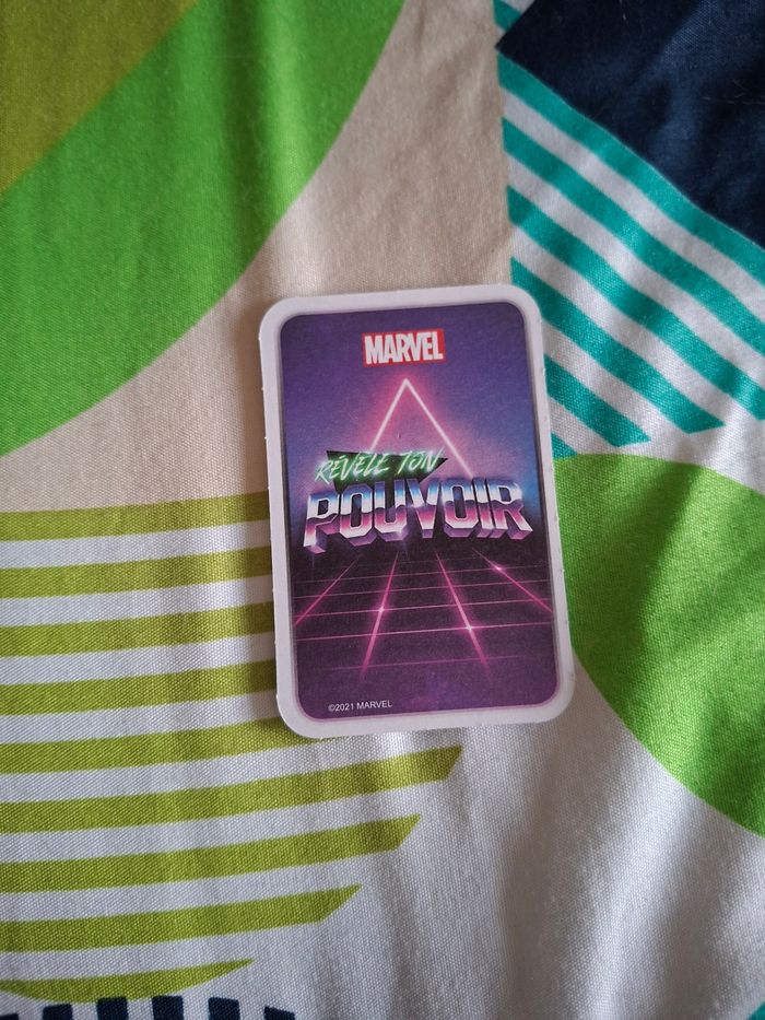 Carte Marvel révèle ton pouvoir 99 - photo numéro 2