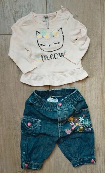 Ensemble pantalon jean brodé et pull sucre d'orge 3 mois