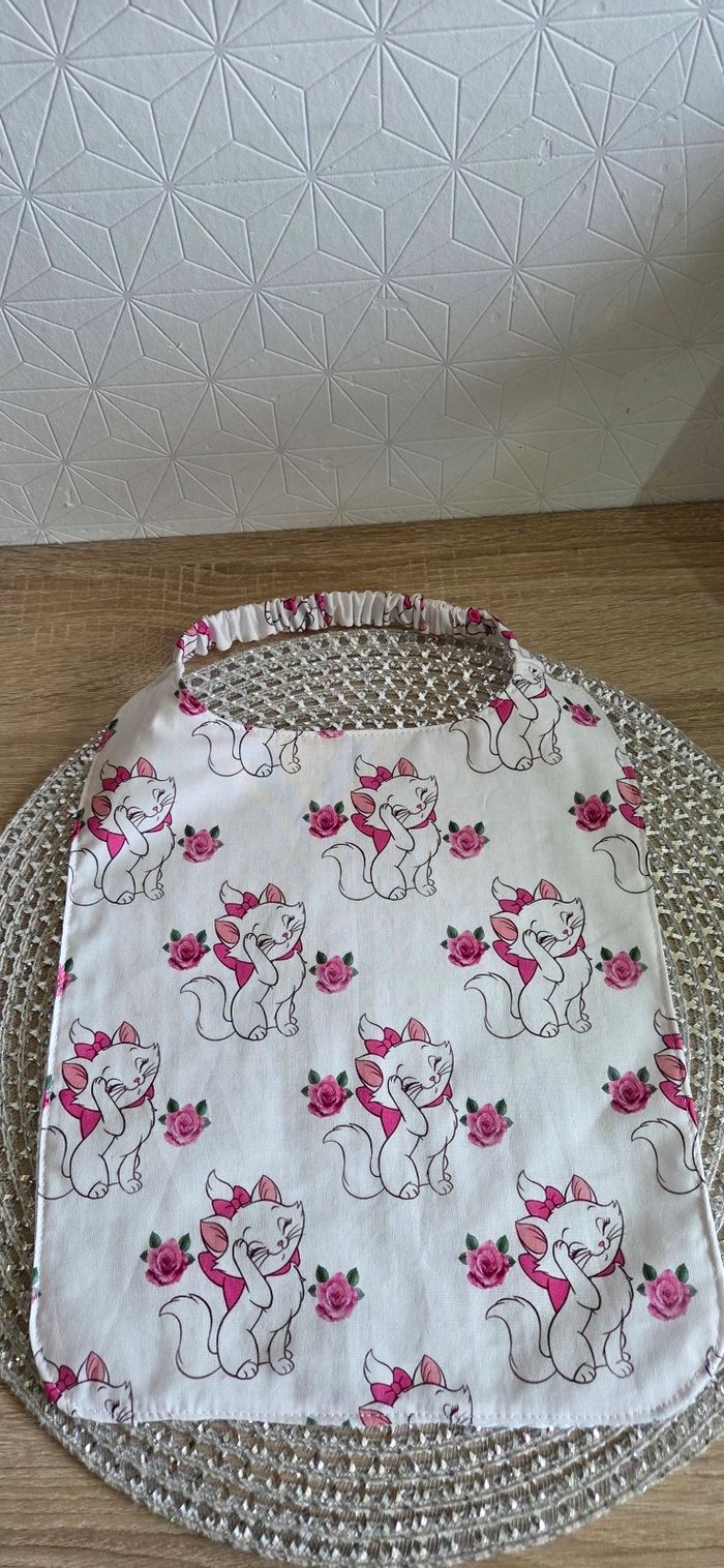 Bavoir élastique - photo numéro 1