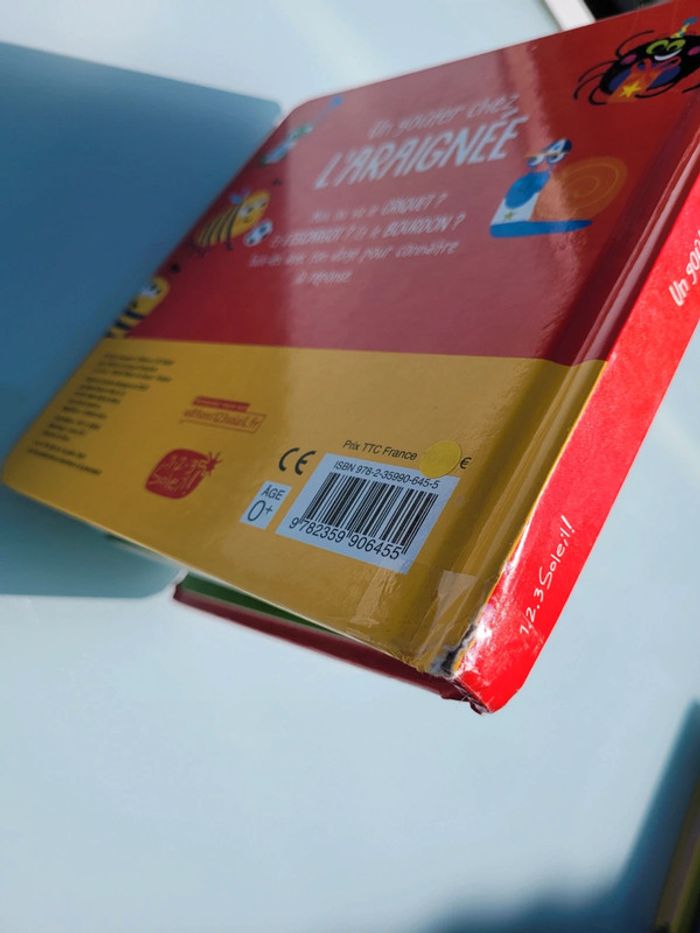 Livre animé à toucher 🕸 Un goûter chez l'araignée 🕷 - photo numéro 16