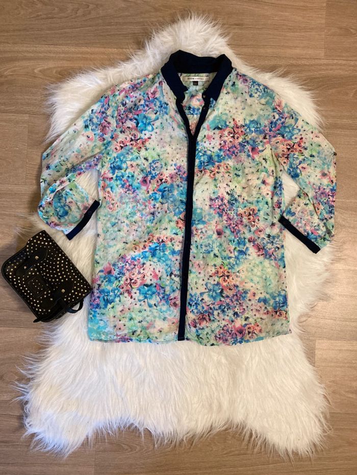 jolie Chemise légère Fleurie bleue Bershka – S / 36 - photo numéro 3