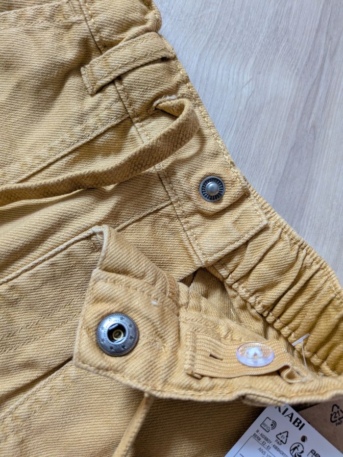 Short moutarde neuf - photo numéro 3