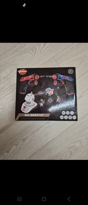 Pistolet laser avec projecteur