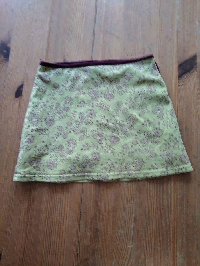 Lot 5 jupes et 1 short - photo numéro 3