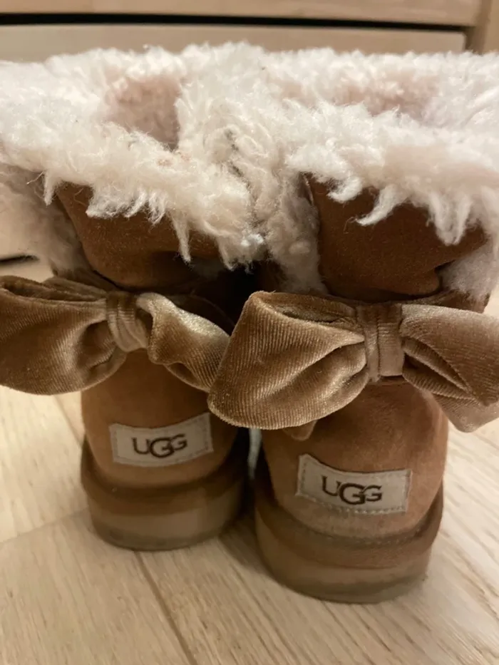 Ugg taille 37 - photo numéro 2