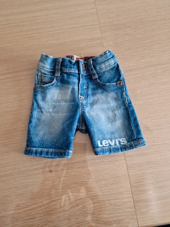 Short levis 6 mois