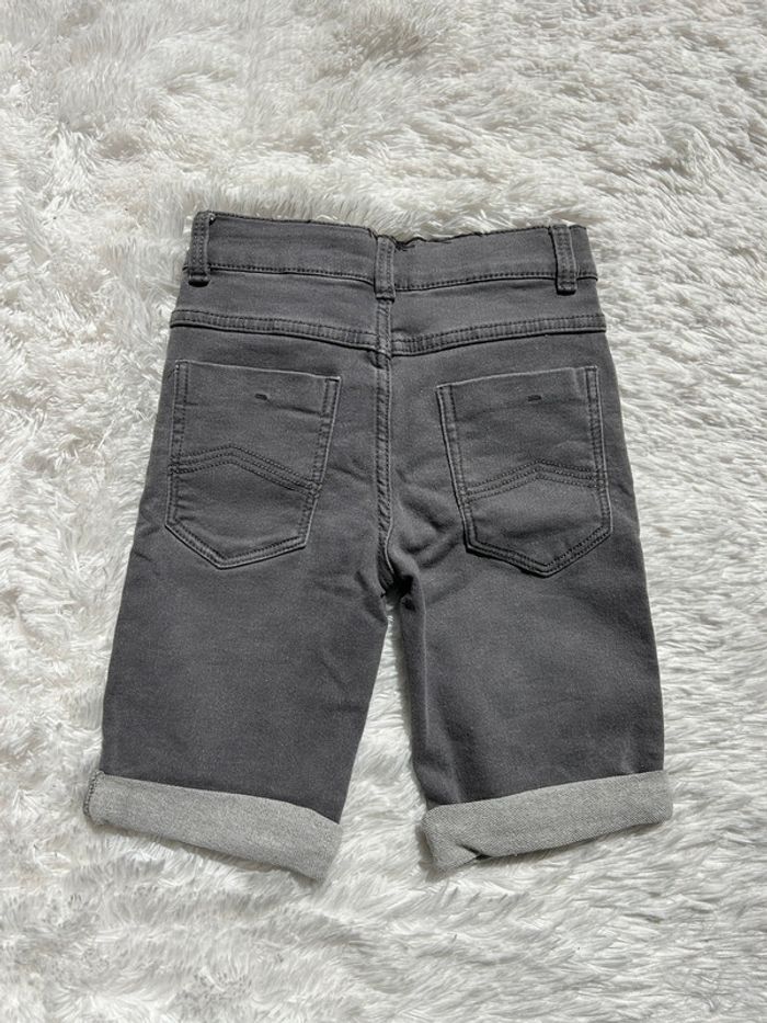 Short In Extenso - photo numéro 2