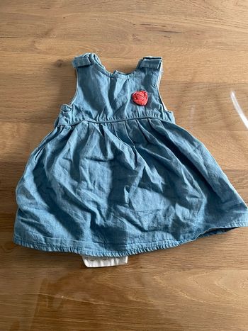 Jolie robe kiabi 6 mois