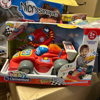 Voiture télécommandée baby clementoni