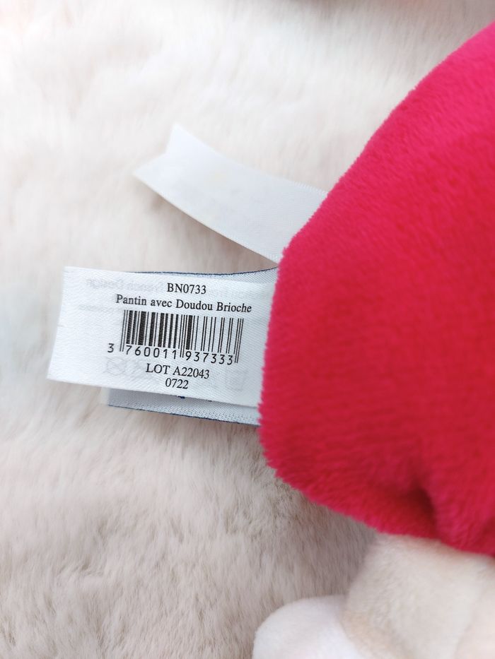 Doudou peluche ours Brioche rose fuchsia BABY NAT BN0733 mouchoir blanc pois - photo numéro 4