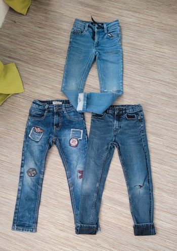 Lot jeans garçon taille 7ans