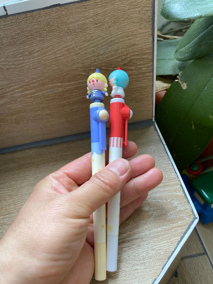 Stylo bleu - photo numéro 5