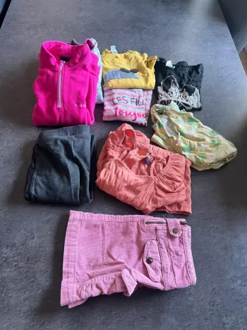Lot de vêtements