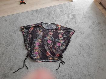 Top fleuri taille 5
