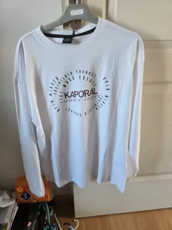 Tee-shirt Kaporal taille 16 ans neuf avec étiquette