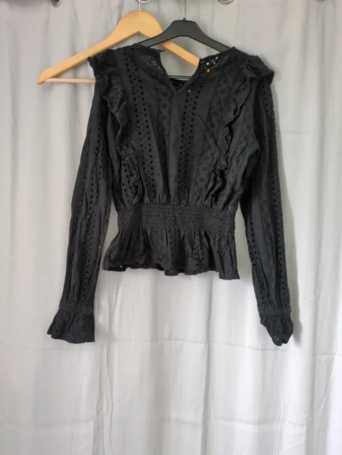 Blouse noire - photo numéro 2