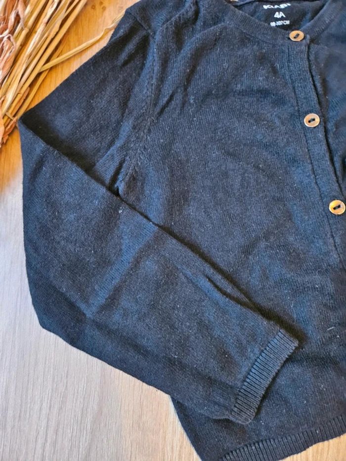 Gilet noir Kiabi 4 ans - photo numéro 3