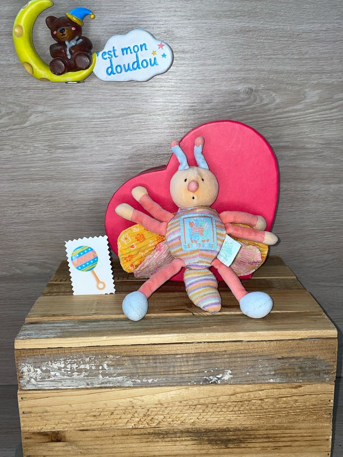 MR198 doudou libellule Moulin Roty