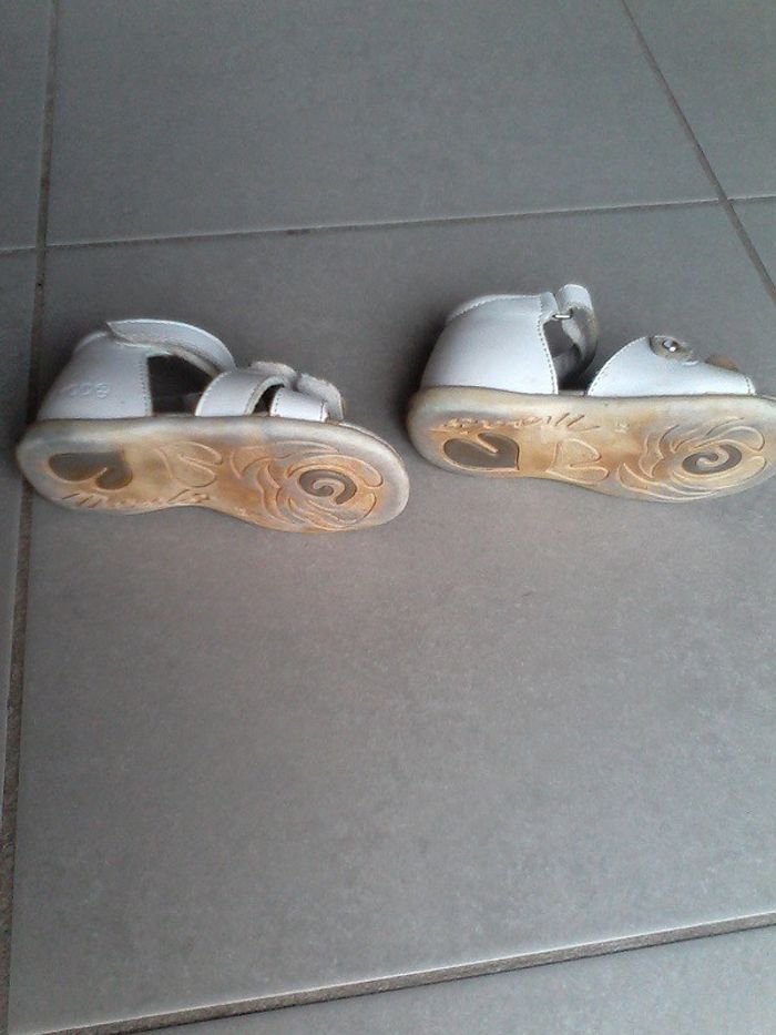 Chaussures - 21 - photo numéro 3