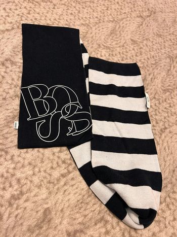 Écharpe Hugo boss enfant taille 1