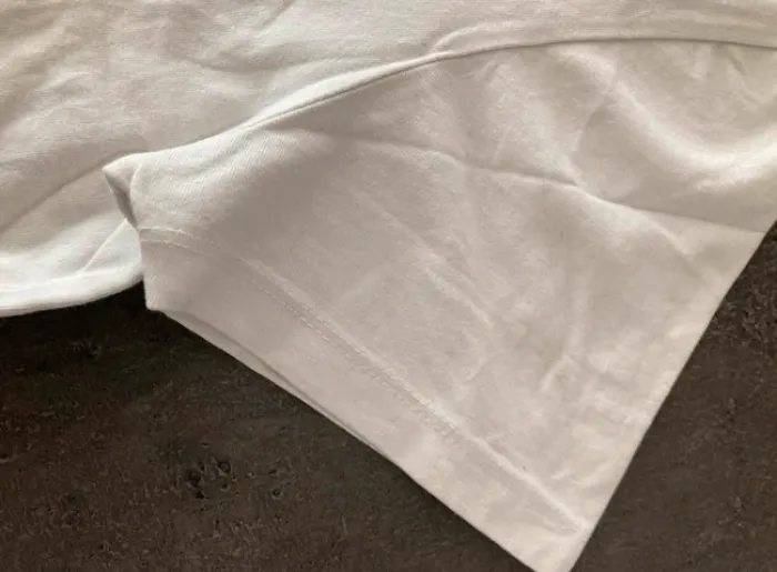 T-Shirt blanc col V - taille L - Fundamentals - photo numéro 4
